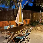 Rez De Jardin De 耶尔