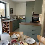 公寓 Rez De Jardin De 耶尔