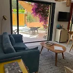 Apartment Rez De Jardin De *