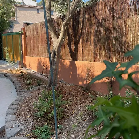 Rez De Jardin De Апартаменти