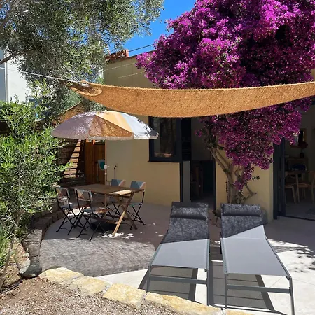 Rez De Jardin De * Hyères