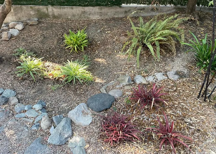 Rez De Jardin De * Hyères